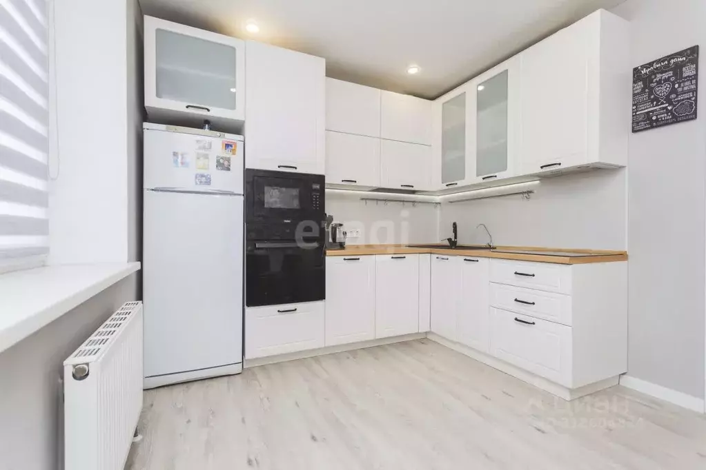 3-к кв. Башкортостан, Уфа ул. Булата Имашева, 3 (74.4 м) - Фото 0