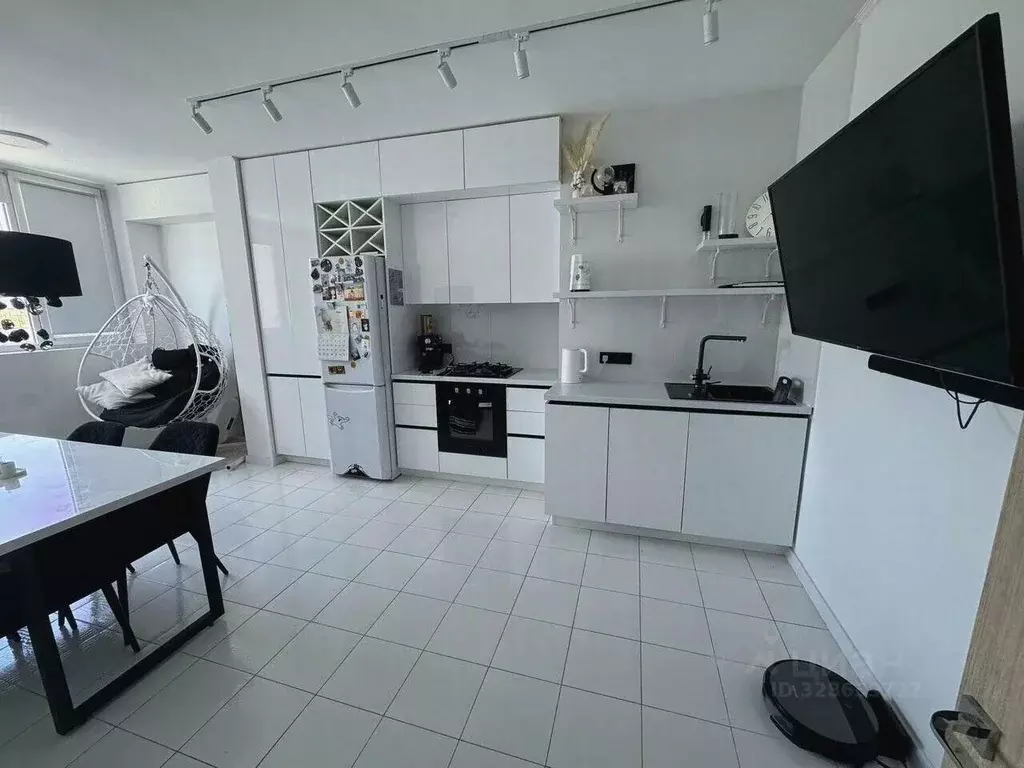 1-к кв. Севастополь ул. Руднева, 28Б (56.4 м) - Фото 0