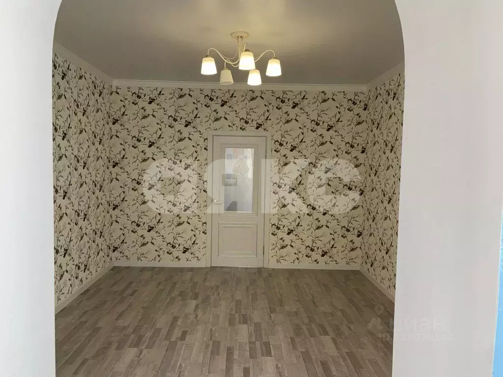 3-к кв. Краснодарский край, Горячий Ключ ул. Кучерявого, 40 (85.0 м) - Фото 1
