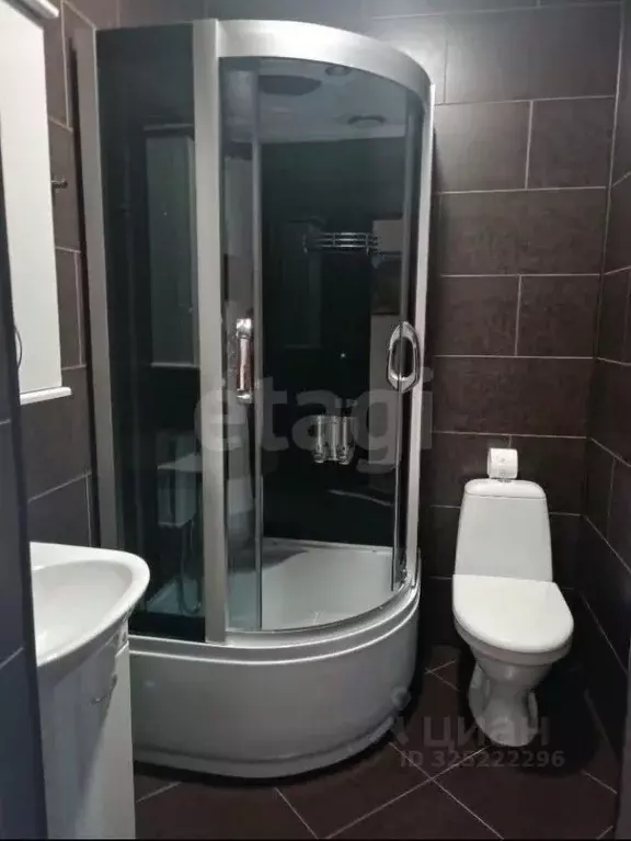 Таунхаус в Адыгея, Майкоп ул. Шовгенова (130 м) - Фото 1