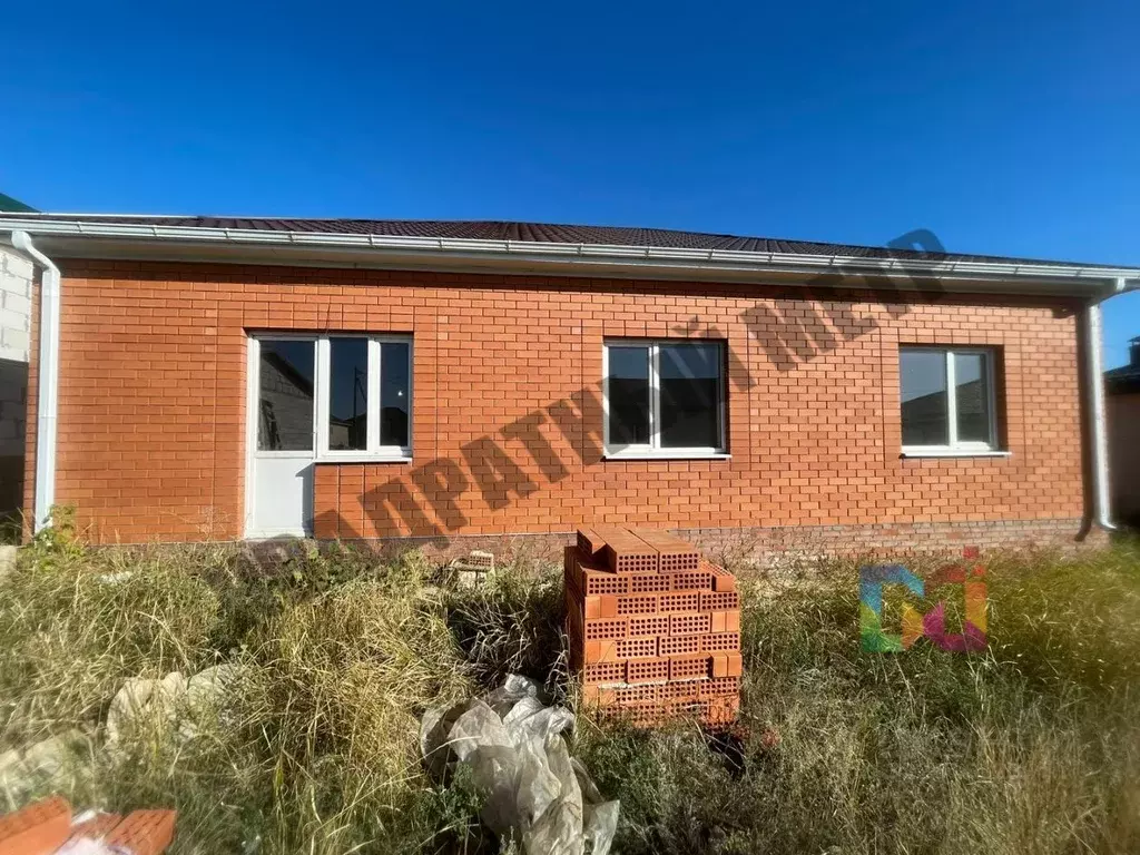 Дом в Калмыкия, Элиста ул. Зая-Пандиты, 71 (113 м) - Фото 1