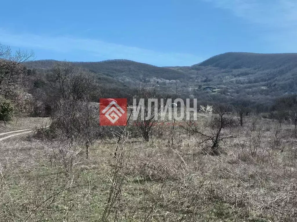 Участок в Крым, Бахчисарайский район, Куйбышевское с/пос, с. ... - Фото 2