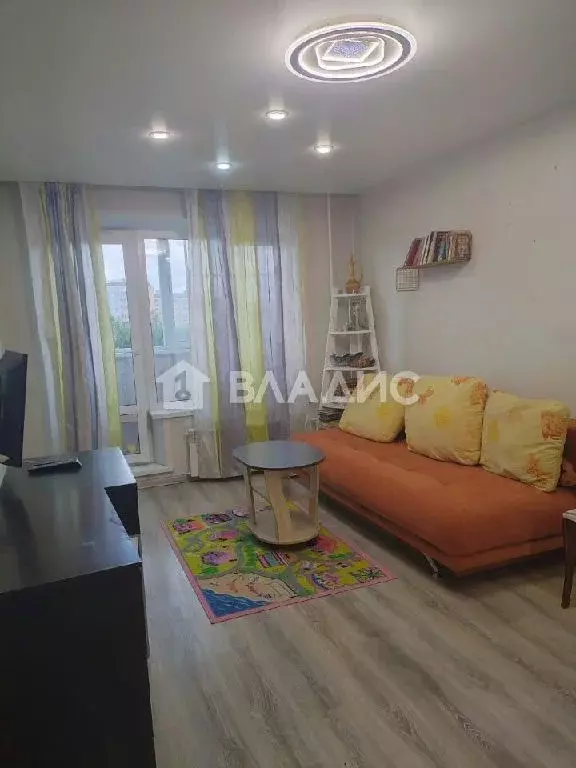 Продается 3-комнатная квартира - Фото 1