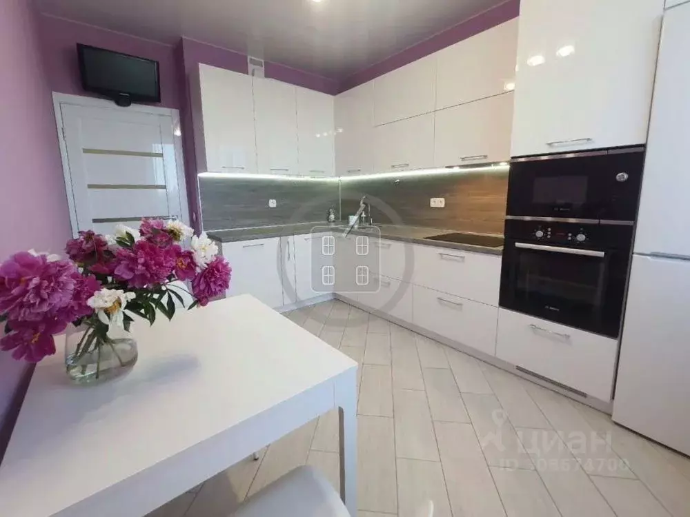 3-к кв. Калужская область, Калуга пер. Хрустальный, 27 (75.6 м) - Фото 2