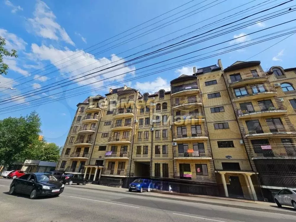 3-к. квартира, 95 м, 3/6 эт. - Фото 0