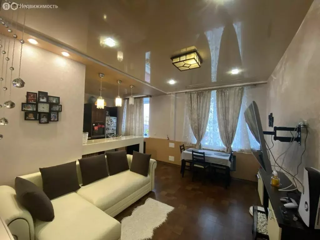 3-комнатная квартира: Мурманск, улица Самойловой, 5 (85 м) - Фото 0