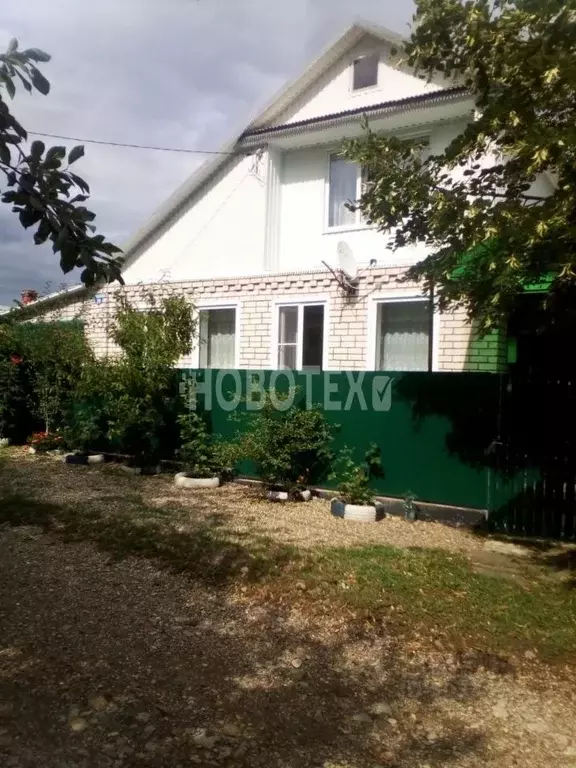 Дом в Краснодарский край, Горячий Ключ ул. Чкалова, 29 (240 м) - Фото 0