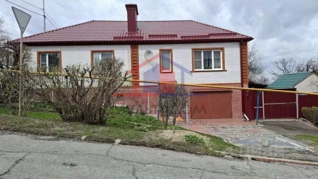 Дом в Белгородская область, Старый Оскол ул. Урицкого (129 м) - Фото 1