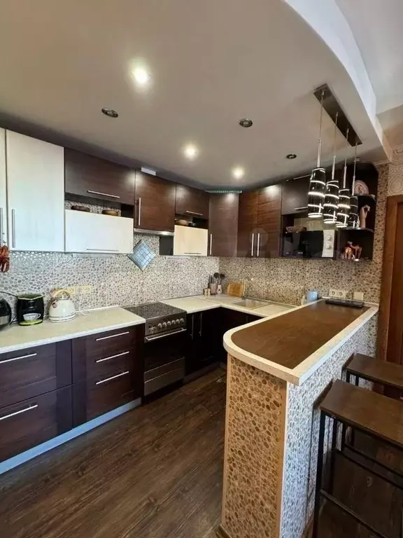 2-к. квартира, 50 м, 9/16 эт. - Фото 1