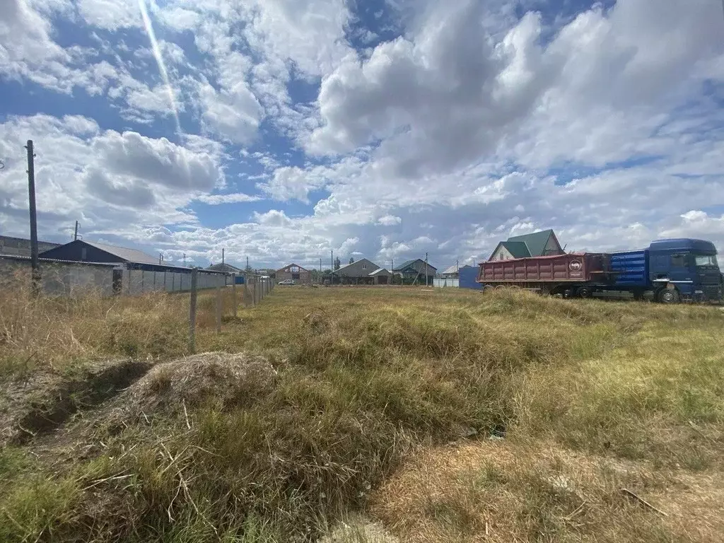 Участок в Крым, Кировское пгт ул. Краснобаева, 12 (8.0 сот.) - Фото 1