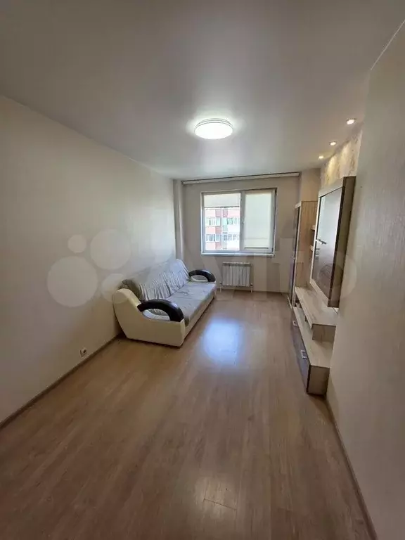 1-к. квартира, 35 м, 9/10 эт. - Фото 1