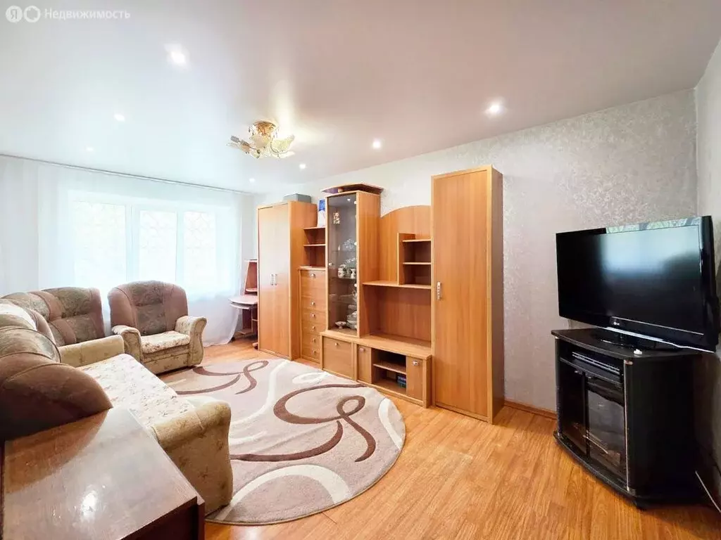 2-комнатная квартира: Находка, Омская улица, 8 (43.7 м) - Фото 1