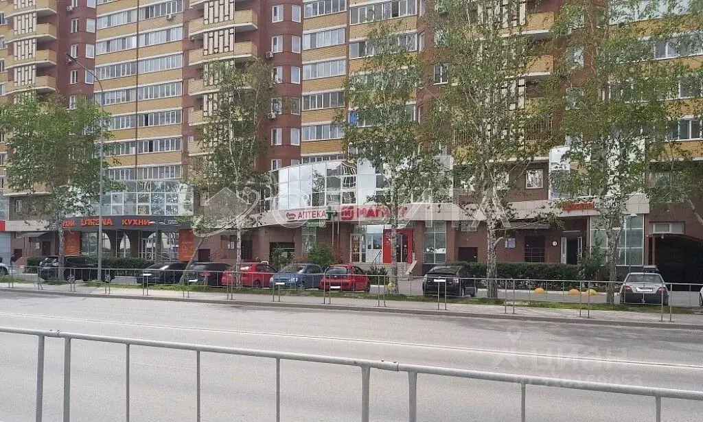 Помещение свободного назначения в Тюменская область, Тюмень ул. ... - Фото 1