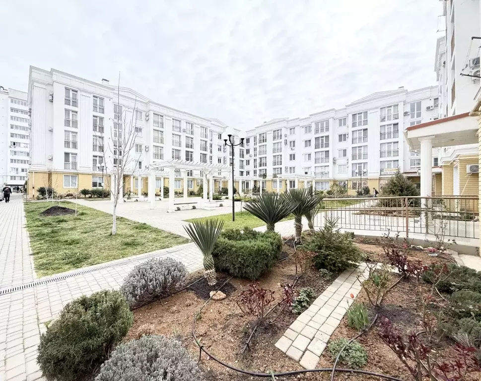 3-к кв. Севастополь ул. Челнокова, 17к1 (87.5 м) - Фото 1