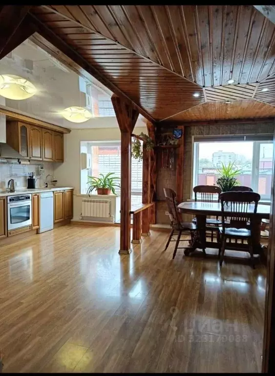 Коттедж в Алтайский край, Рубцовск ул. Фадеева (257 м) - Фото 2