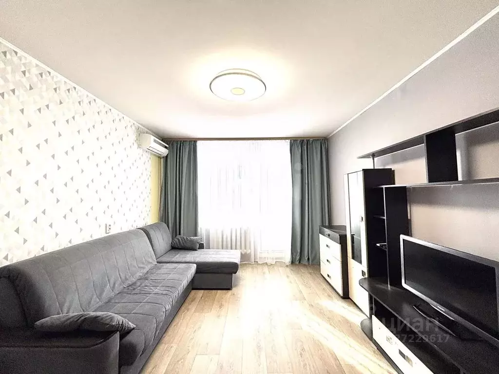 1-к кв. Тюменская область, Тюмень ул. Пермякова, 74к2 (44.9 м) - Фото 1