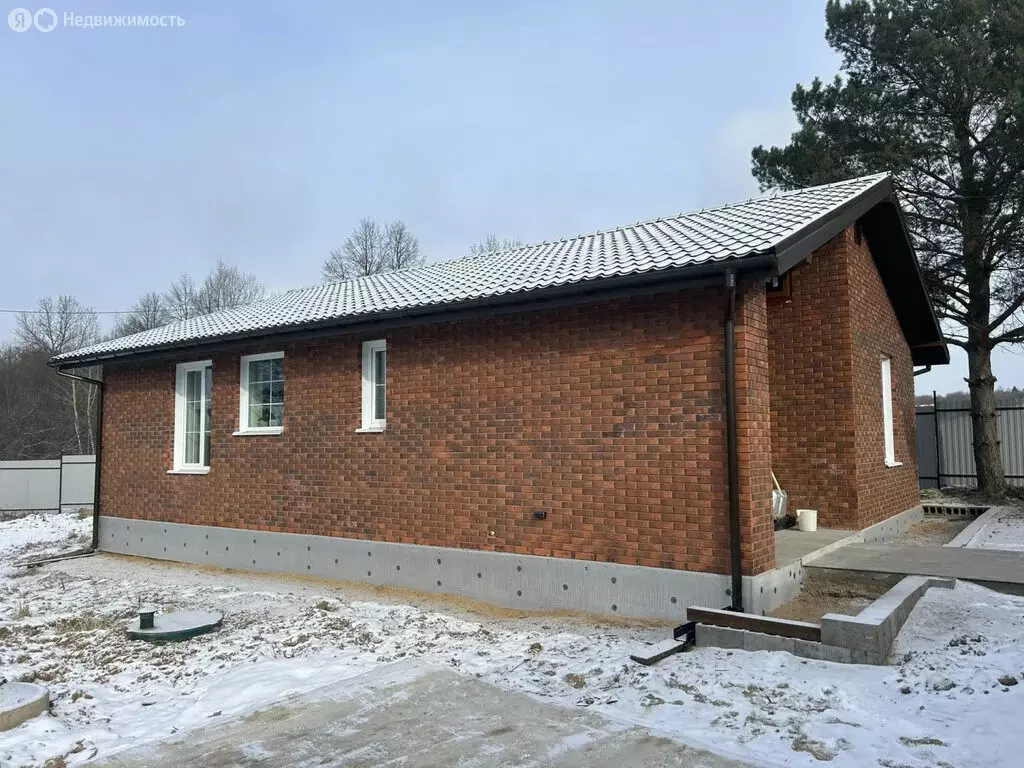 Дом в Калужская область, Боровский муниципальный округ, деревня ... - Фото 2