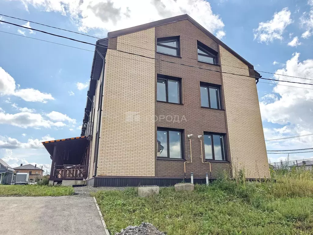 Таунхаус в Новосибирская область, Новосибирский район, Каменский ... - Фото 1