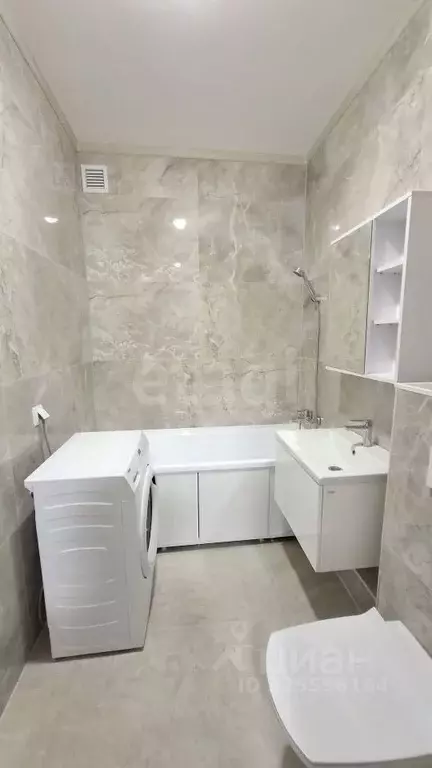 1-к кв. Свердловская область, Екатеринбург ул. 8 Марта, 204Г/2 (38.2 ... - Фото 1