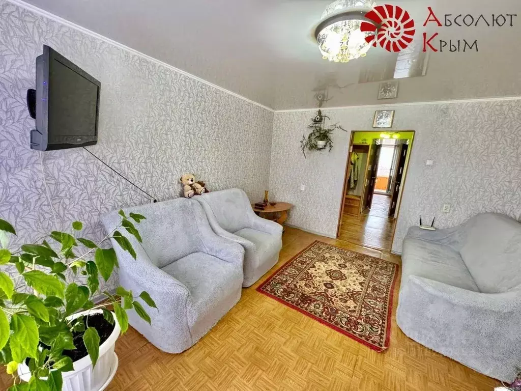 2-к кв. Крым, Феодосия ул. Челнокова, 62А (54.8 м) - Фото 1