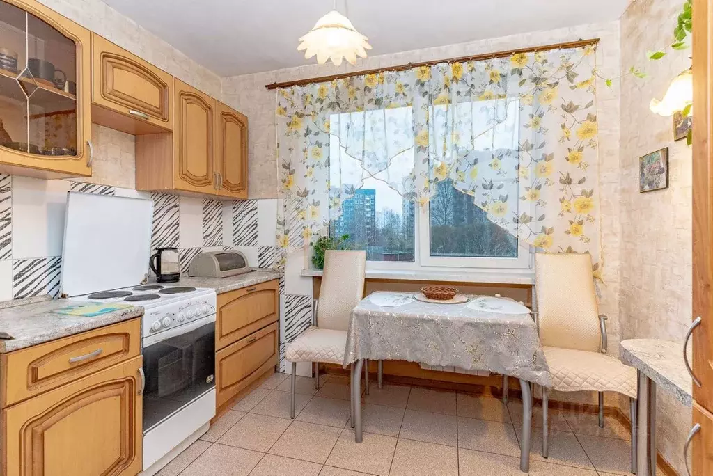 3-к кв. Санкт-Петербург просп. Королева, 42К3 (71.3 м) - Фото 1