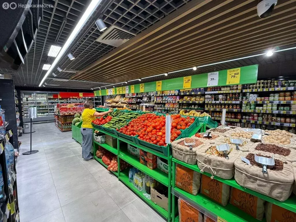 Торговая площадь (290 м) - Фото 1