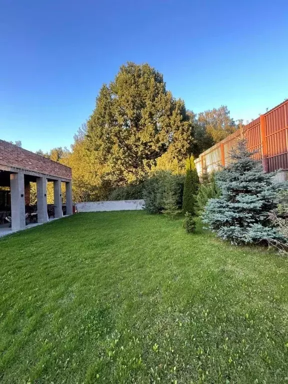 Дом в Москва пос. Марьино, ул. Николая Клюева (360 м) - Фото 1