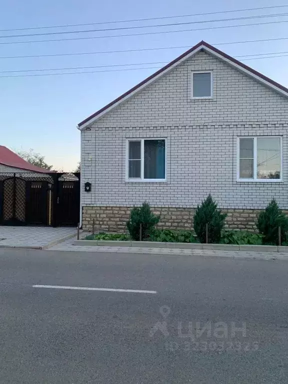 Дом в Ставропольский край, Светлоград г. Петровский муниципальный ... - Фото 1