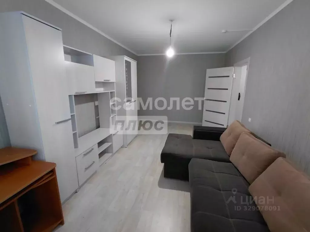 1-к кв. Курская область, Курск ул. Вадима Кирпиченко, 2А (37.0 м) - Фото 1