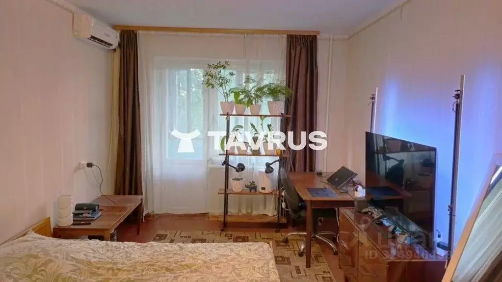 1-к кв. Крым, Симферополь ул. 60 лет Октября, 17 (35.8 м) - Фото 1