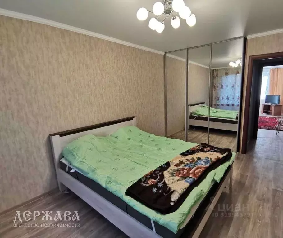 2-к кв. Белгородская область, Старый Оскол Лебединец мкр, 12 (44.0 м) - Фото 0