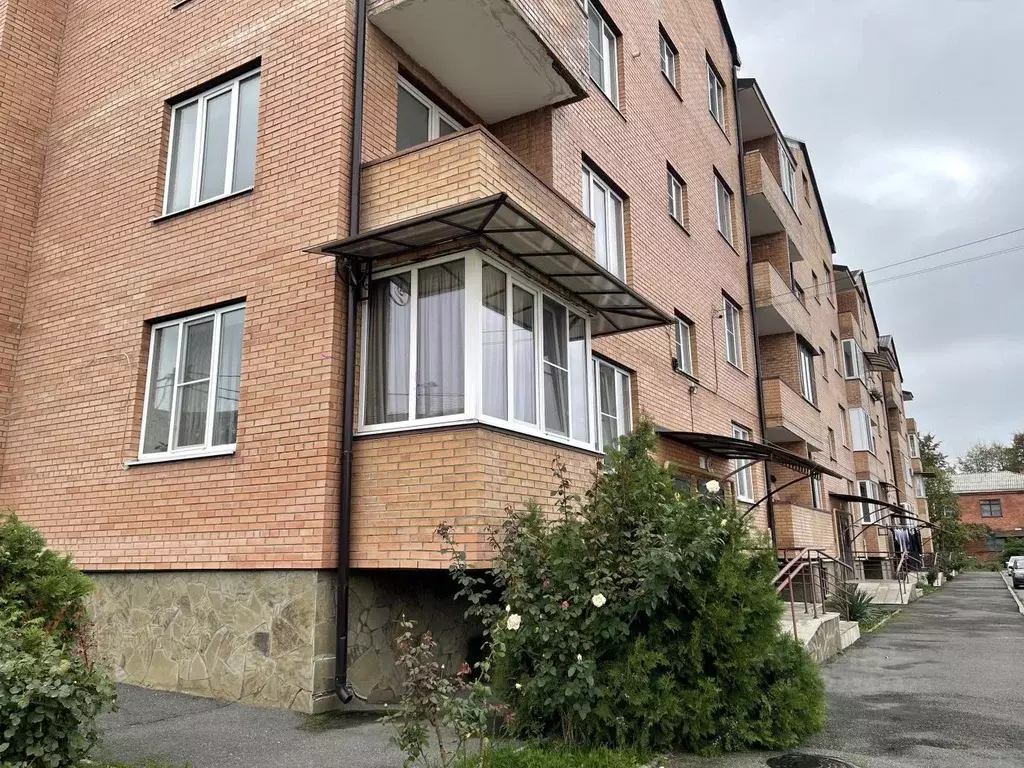 2-к кв. Северная Осетия, Владикавказ ул. Керменистов, 4 (42.0 м) - Фото 1