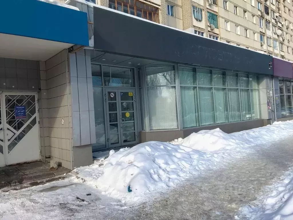 Помещение свободного назначения в Саратовская область, Энгельс просп. ... - Фото 1