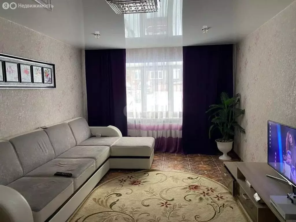 3-комнатная квартира: Ачинск, Привокзальная улица, 16 (62.7 м) - Фото 0