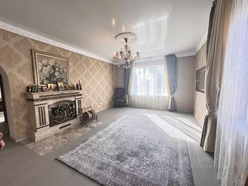 Дом в Краснодарский край, Ейск Рассветная ул. (191 м) - Фото 2