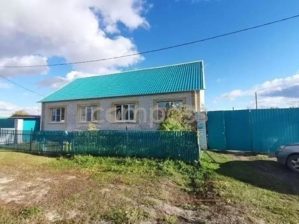 Дом в Тюменская область, с. Ярково ул. Пионерская (90 м) - Фото 1