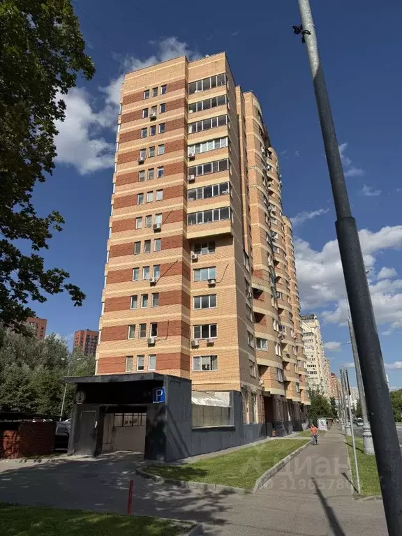 Гараж в Москва Карамышевская наб., 28к1 (19 м) - Фото 0