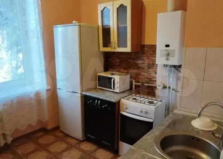2-к. квартира, 55 м, 3/3 эт. - Фото 0