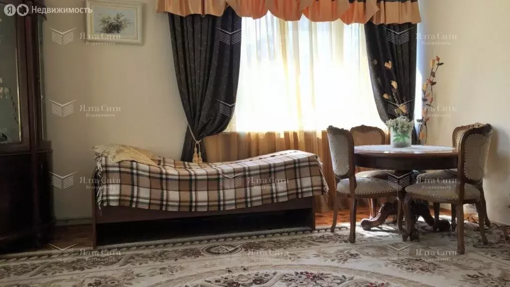 2-комнатная квартира: Ливадия, улица Батурина, 18 (105 м) - Фото 2