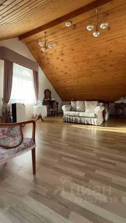 Комната Псковская область, Псков ул. Воеводы Шуйского, 17 - Фото 1