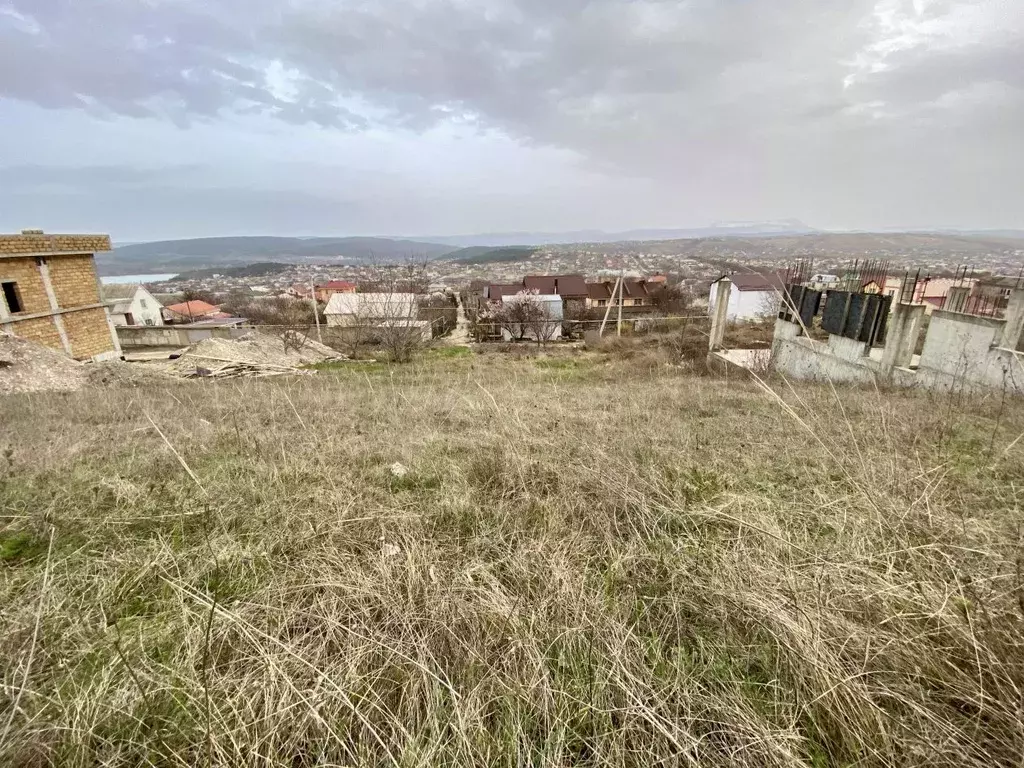 Участок в Крым, Симферополь ул. Имени К.М. Кудряшова (10.0 сот.) - Фото 0