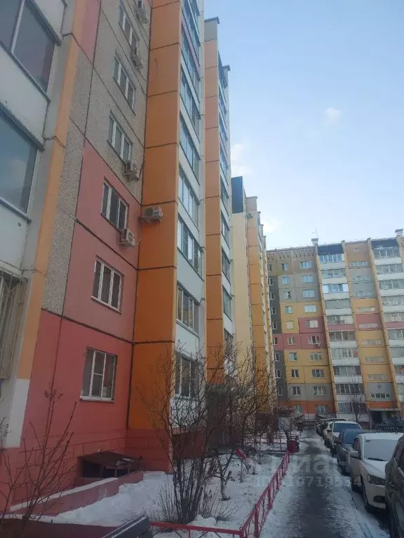 1-к кв. Курганская область, Курган Заозерный жилрайон, 4-й мкр, 21 ... - Фото 0