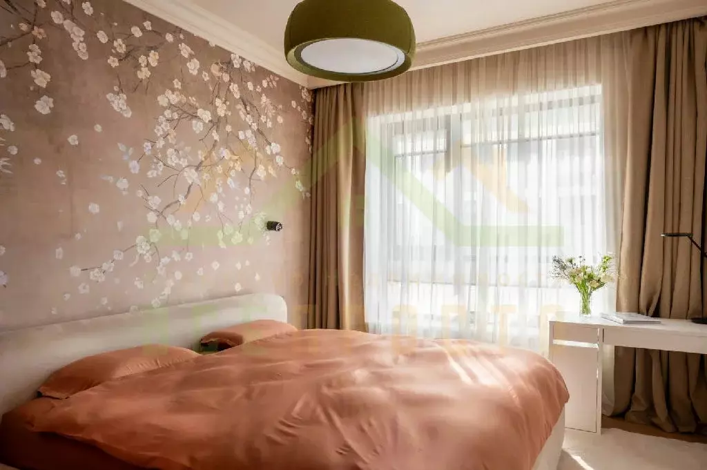 Продается 3-комнатная квартира - Фото 1