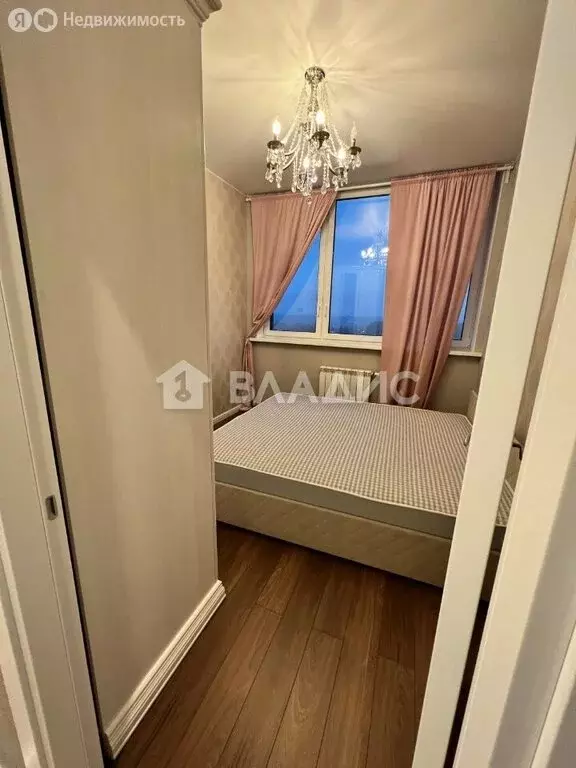 3-комнатная квартира: посёлок городского типа Отрадное, Пятницкая ... - Фото 1