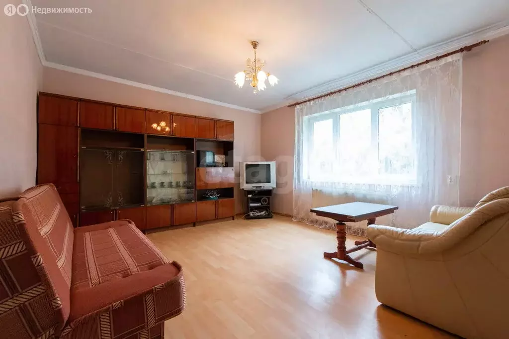 1-комнатная квартира: Калининград, улица Сержанта Мишина, 28 (33.8 м) - Фото 0