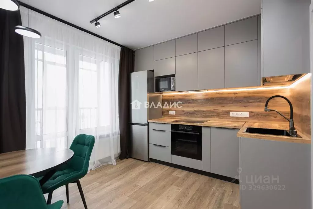 3-к кв. Карелия, Петрозаводск ул. Тапиола, 2 (65.2 м) - Фото 1