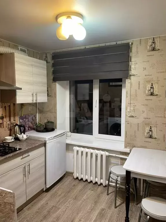 1-к. квартира, 30 м, 5/5 эт. - Фото 0