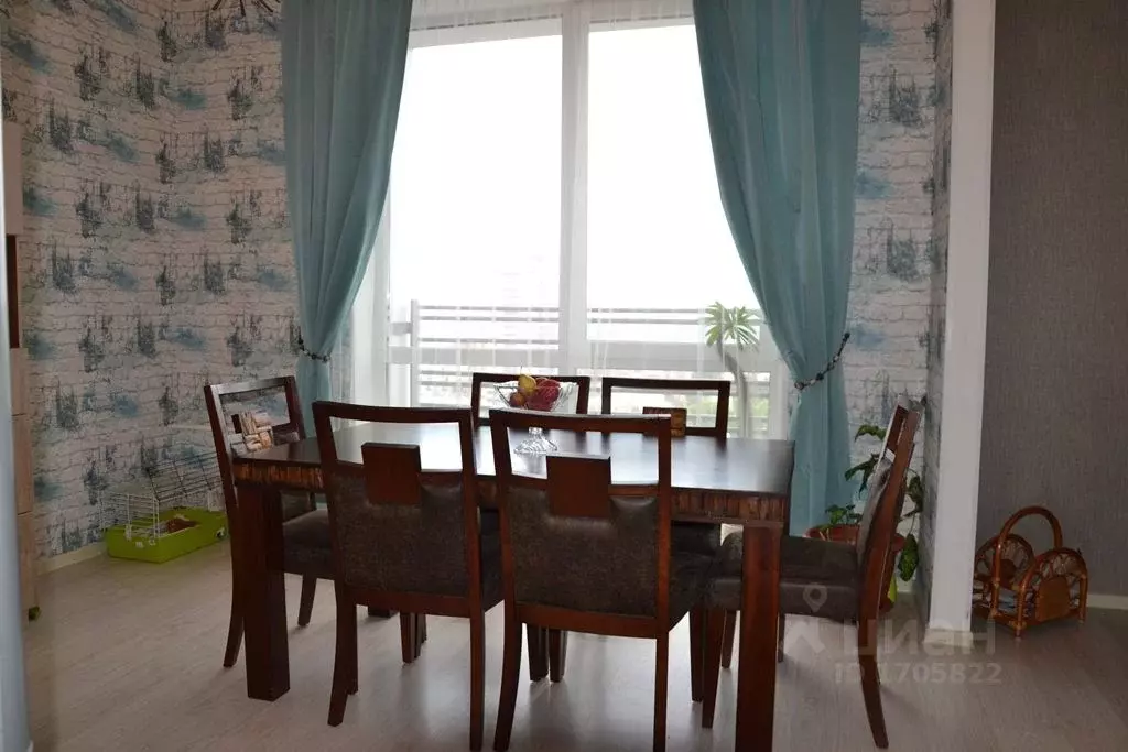 3-к кв. Пермский край, Пермь ул. Революции, 21А (104.0 м) - Фото 1