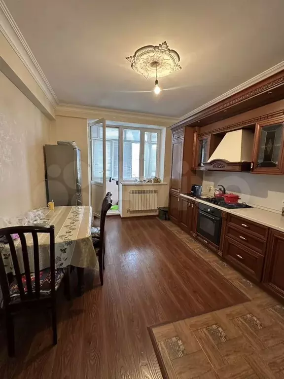 2-к. квартира, 75 м, 9/10 эт. - Фото 0