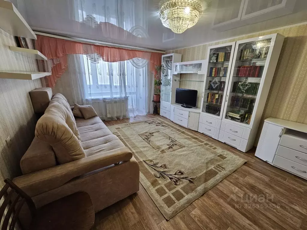 2-к кв. Омская область, Омск Омская ул., 112 (52.0 м) - Фото 1